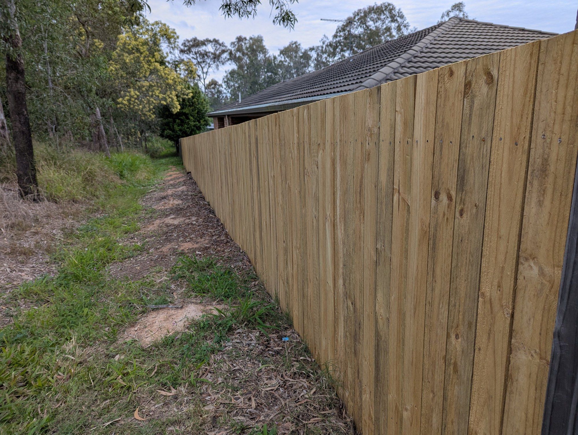 Timber Paling Fences Macedon Ranges