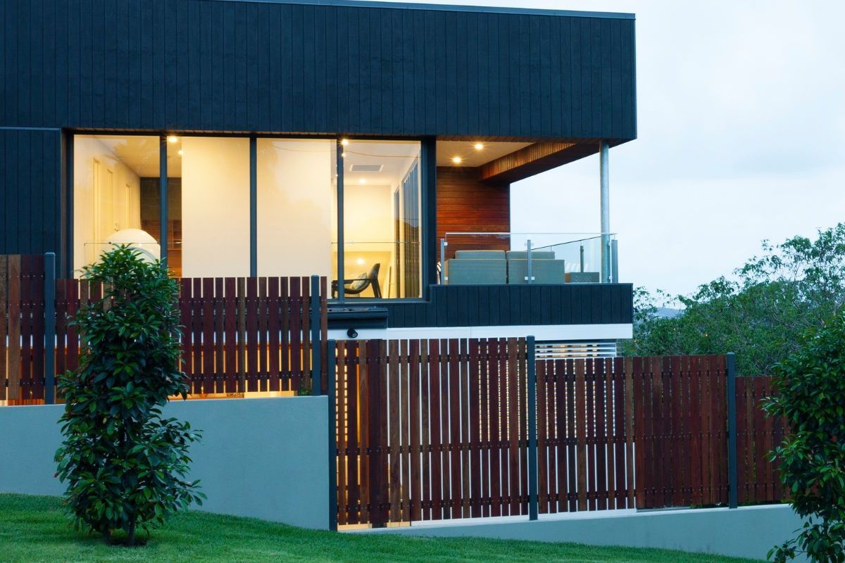 Local fence builders in the Macedon Ranges